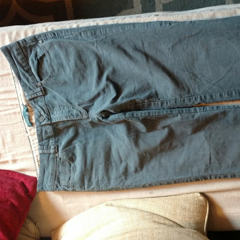 Prana size 8 cords